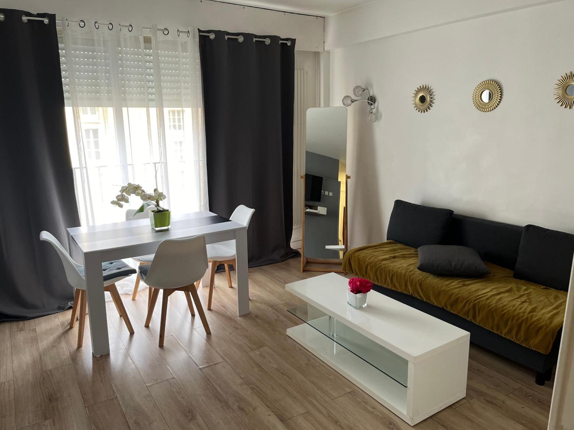 Bel Appartement Proche Tour Eiffel Paris Bagian luar foto