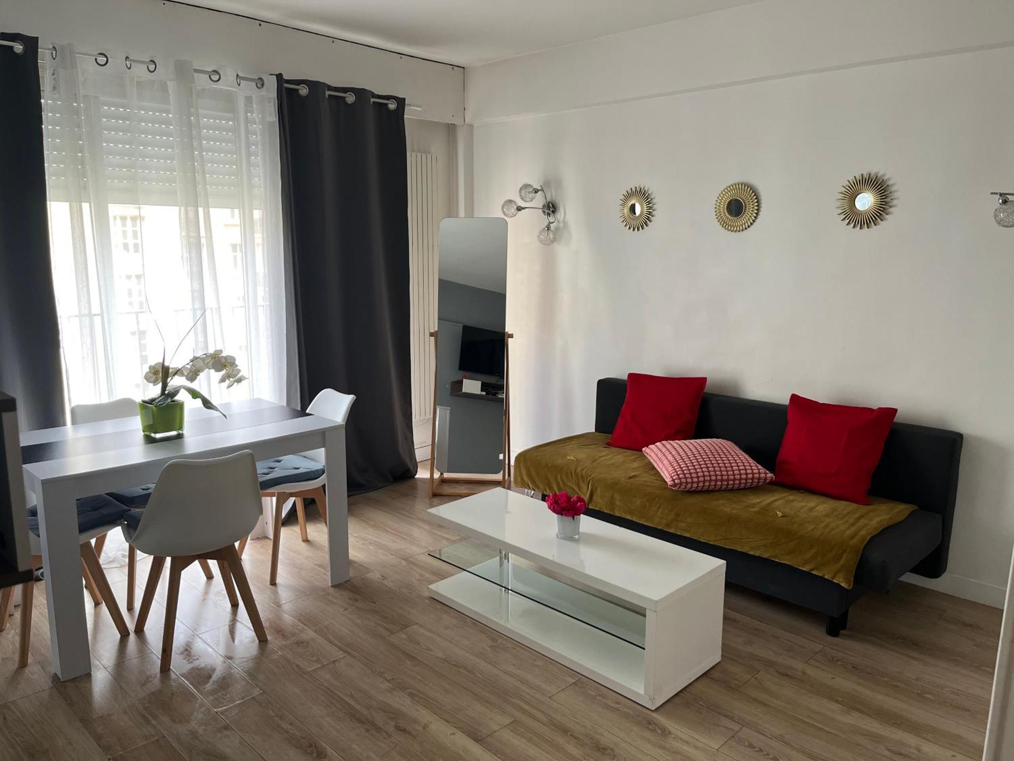 Bel Appartement Proche Tour Eiffel Paris Bagian luar foto